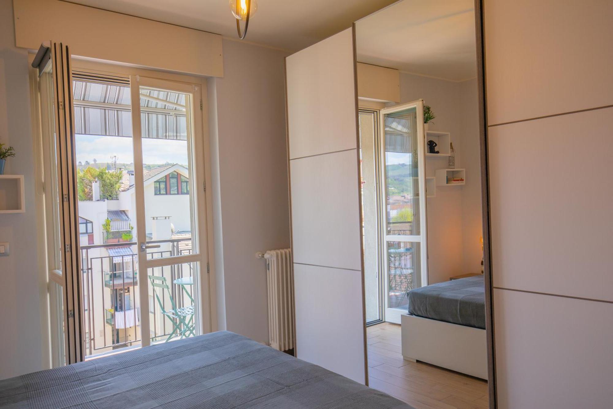 Vinhome Bilocale Con Garage Privato Alba Centro ภายนอก รูปภาพ