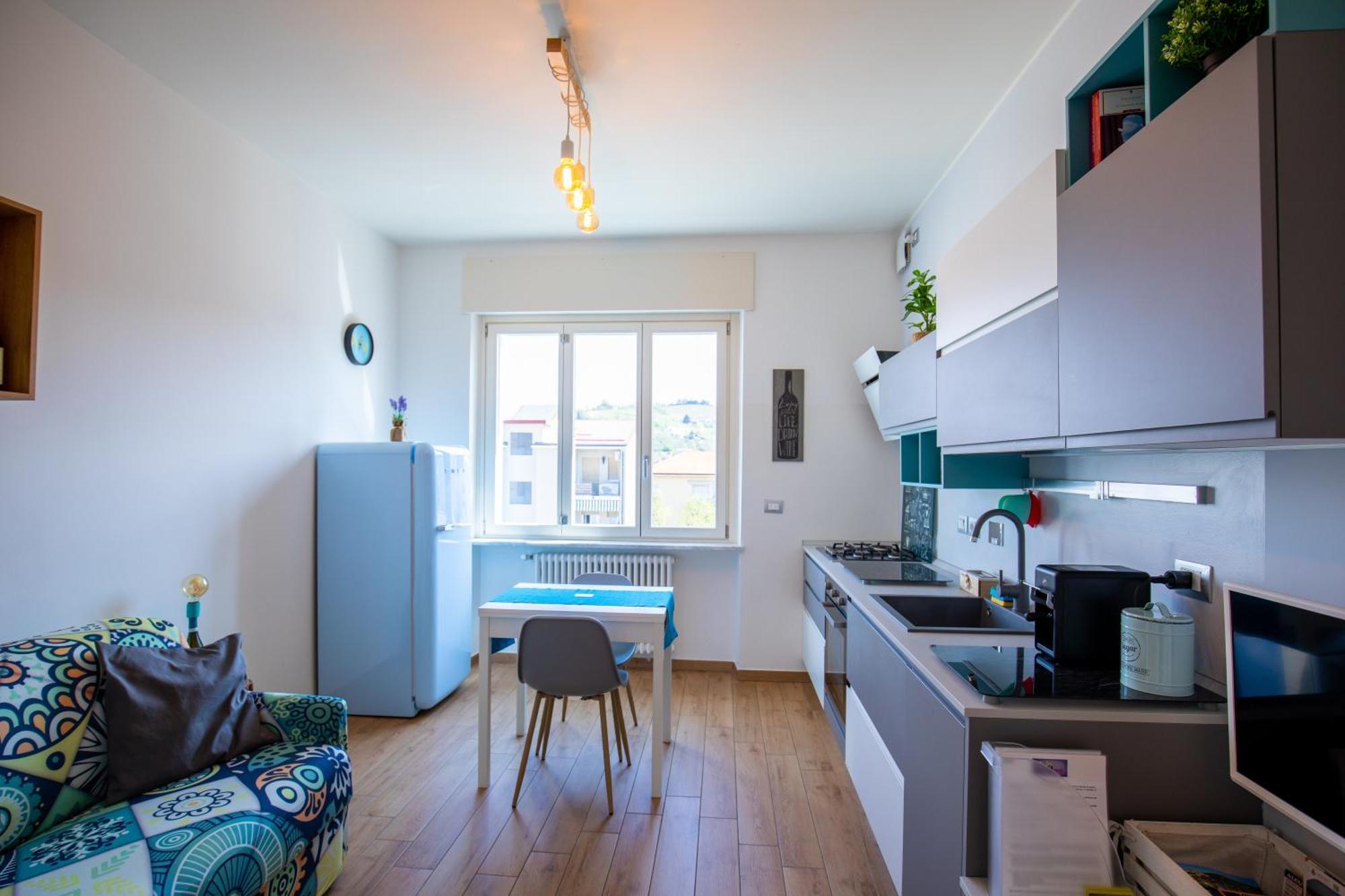 Vinhome Bilocale Con Garage Privato Alba Centro ภายนอก รูปภาพ