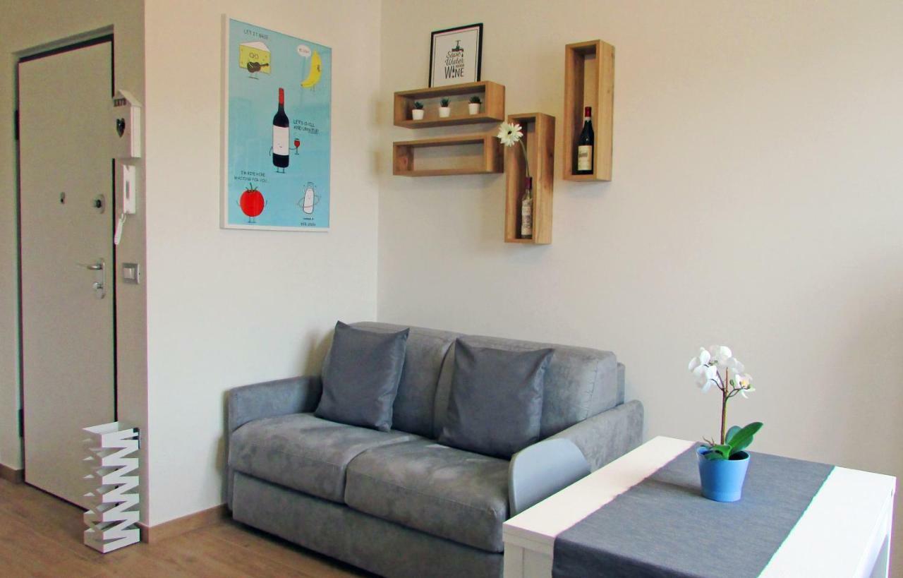 Vinhome Bilocale Con Garage Privato Alba Centro ภายนอก รูปภาพ