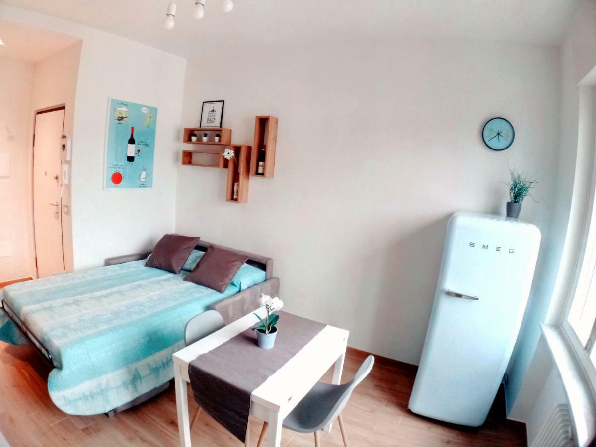 Vinhome Bilocale Con Garage Privato Alba Centro ภายนอก รูปภาพ