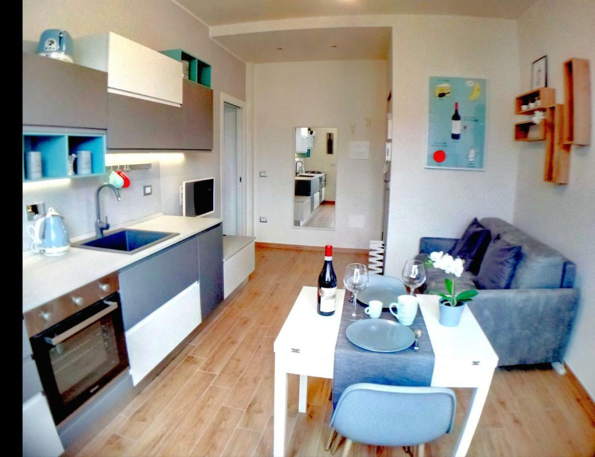 Vinhome Bilocale Con Garage Privato Alba Centro ภายนอก รูปภาพ